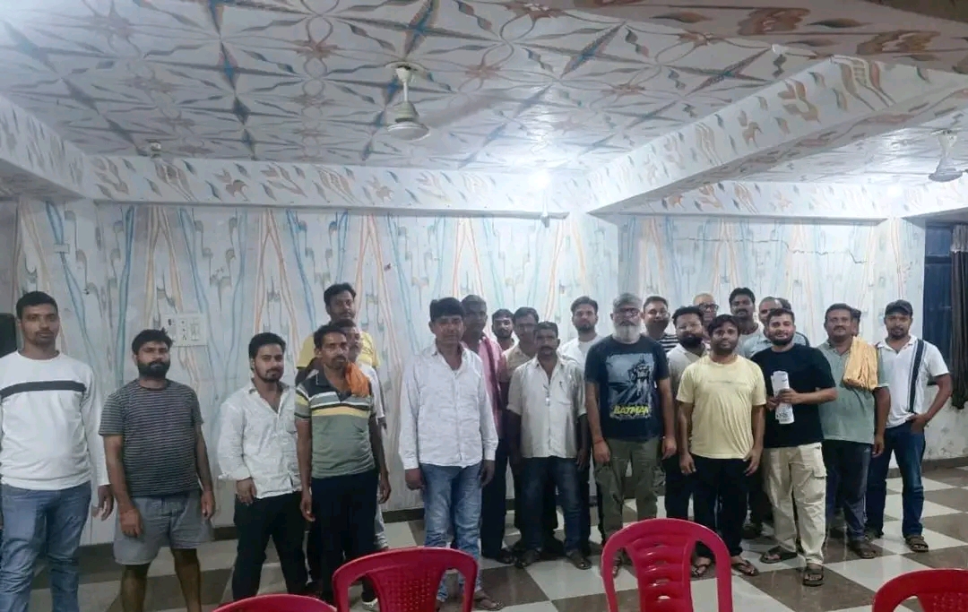 भखरुआ वासी एकता संघ की बैठक में पूजा एवं सांस्कृतिक कार्यक्रम कराने का निर्णय